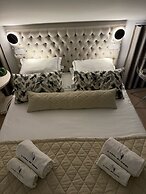 Our Douro Vintage Pool Flat