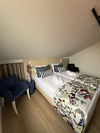 Our Douro Vintage Pool Flat