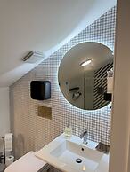 Our Douro Vintage Pool Flat