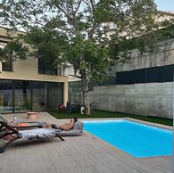 Our Douro Vintage Pool Flat