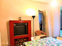 Appartamento con Piccolo Giardino Cannero Riviera