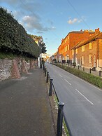 Arundel Cottage Retreat