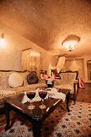 7 Oda Kapadokya Cave House