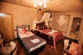 7 Oda Kapadokya Cave House