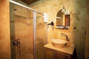 7 Oda Kapadokya Cave House