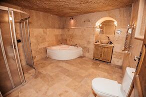 7 Oda Kapadokya Cave House