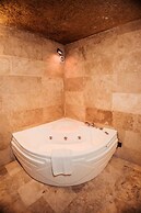 7 Oda Kapadokya Cave House