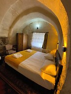 7 Oda Kapadokya Cave House
