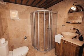 7 Oda Kapadokya Cave House