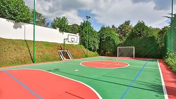 Duplex em Castelo Piscina e Lareira