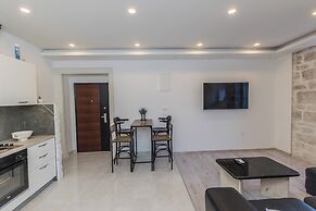 Apartments Karlo on the seafront