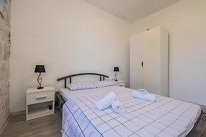 Apartments Karlo on the seafront