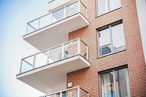 Lily Apart - Waterlane Pool & Gym