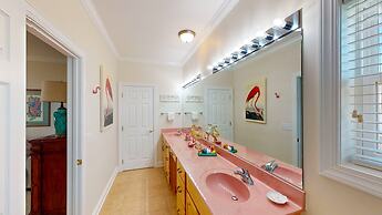 Beautiful Home in Gulf Shores With Private Pool, Sleeps 12