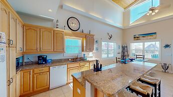 Beautiful Home in Gulf Shores With Private Pool, Sleeps 12