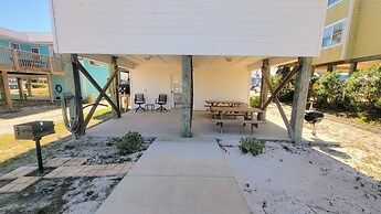 Beautiful Home in Gulf Shores With Private Pool, Sleeps 12