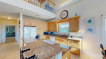 Beautiful Home in Gulf Shores With Private Pool, Sleeps 12