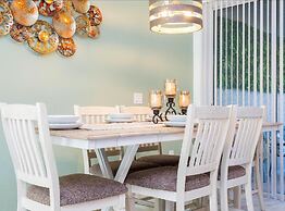 Storey Lake Resort, Private Pool, Near Famous Attractions!!