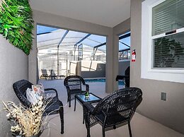 Storey Lake Resort, Private Pool, Near Famous Attractions!!