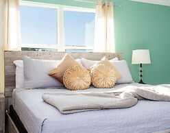 Storey Lake Resort, Private Pool, Near Famous Attractions!!