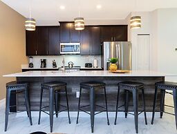 Storey Lake Resort, Private Pool, Near Famous Attractions!!