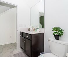 Storey Lake Resort, Private Pool, Near Famous Attractions!!