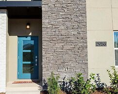 Storey Lake Resort, Private Pool, Near Famous Attractions!!