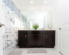 Storey Lake Resort, Private Pool, Near Famous Attractions!!