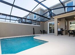 Storey Lake Resort, Private Pool, Near Famous Attractions!!