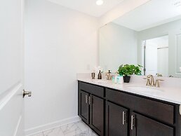 Storey Lake Resort, Private Pool, Near Famous Attractions!!