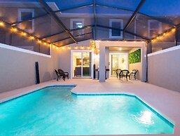 Storey Lake Resort, Private Pool, Near Famous Attractions!!