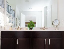 Storey Lake Resort, Private Pool, Near Famous Attractions!!