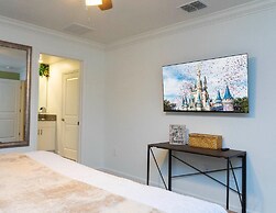 Storey Lake Resort, Private Pool, Near Famous Attractions!!