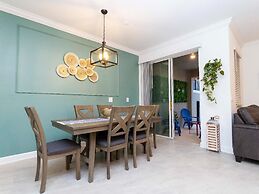 Storey Lake Resort, Private Pool, Near Famous Attractions!!