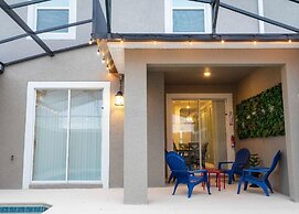 Storey Lake Resort, Private Pool, Near Famous Attractions!!