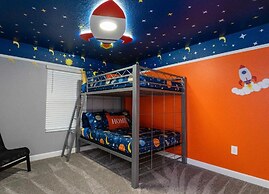 Storey Lake Resort, Private Pool, Near Famous Attractions!!