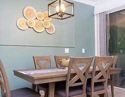 Storey Lake Resort, Private Pool, Near Famous Attractions!!