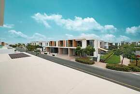 Elegant Stay in Ranches Villa