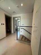 Elegant Stay in Ranches Villa