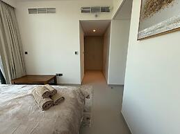 Elegant Stay in Ranches Villa