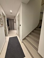 Elegant Stay in Ranches Villa