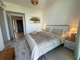 Elegant Stay in Ranches Villa