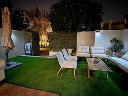 Elegant Stay in Ranches Villa