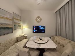 Elegant Stay in Ranches Villa