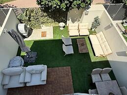 Elegant Stay in Ranches Villa