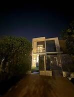 Elegant Stay in Ranches Villa