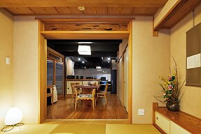 Miro Shijo Kawaramachi Tei