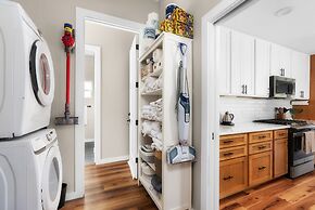 East Side Sanctuary Hot Tub  Sauna