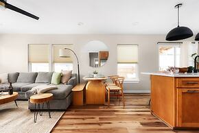 East Side Sanctuary Hot Tub  Sauna