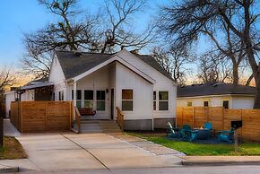 East Side Sanctuary Hot Tub  Sauna
